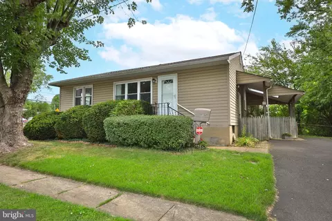 2917 Hammond Pl, Abington, PA 19001