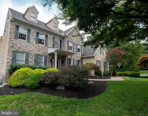 2312 Holly Ln, Lafayette Hill, PA 19444