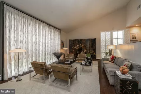 7724 Lycoming Ave, Elkins Park, PA 19027