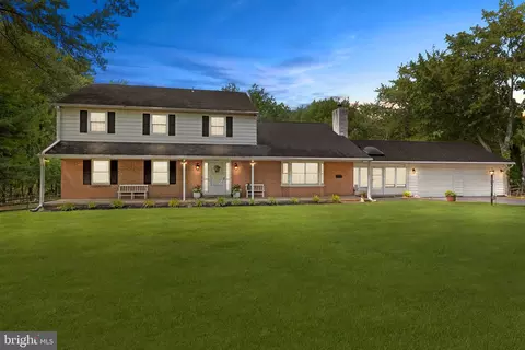 2740 Brendan Cir, Willow Grove, PA 19090
