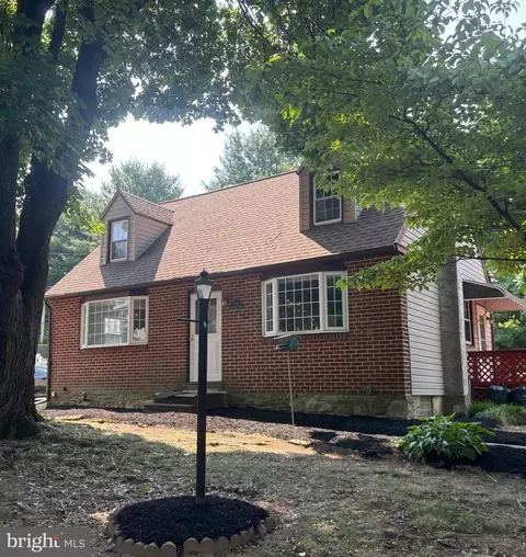3183 Maple Rd, Huntingdon Valley, PA 19006