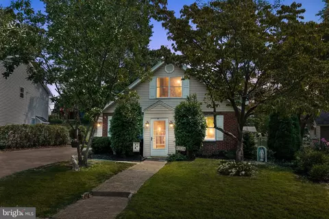 2049 Parkdale Ave, Glenside, PA 19038