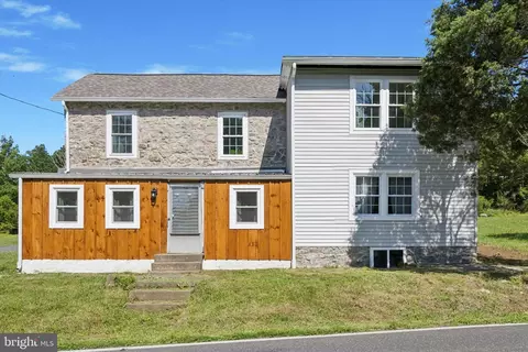 379 Schwenksville Rd, Schwenksville, PA 19473