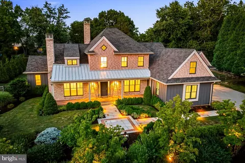 330 King Of Prussia Rd, Wayne, PA 19087