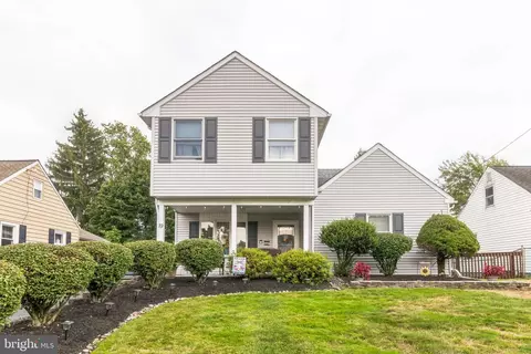 19 James Rd, Hatboro, PA 19040