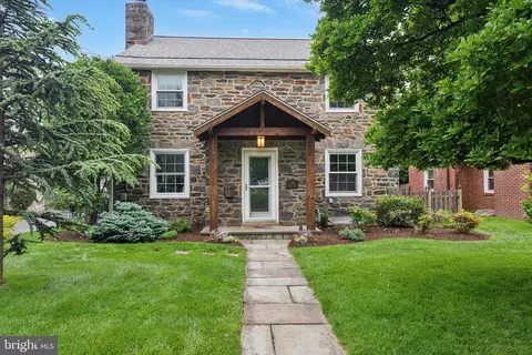 143 Sutton Rd, Ardmore, PA 19003