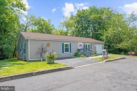 103 Ivy Ln, Royersford, PA 19468