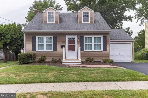 720 Cricket Ave, Glenside, PA 19038
