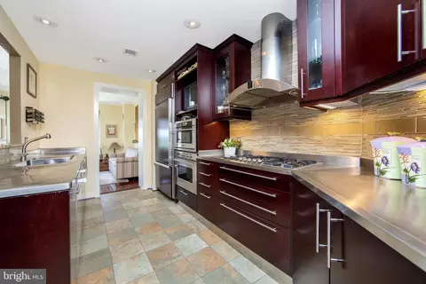 190 Presidential Blvd #PH18, Bala Cynwyd, PA 19004