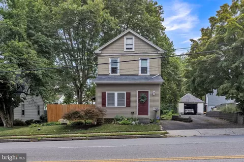 7902 Cheltenham Ave, Glenside, PA 19038