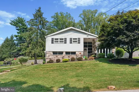 313 Penbree Ter, Bala Cynwyd, PA 19004