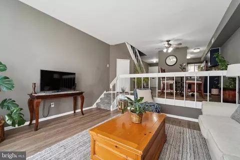 228 Centre #228, Norristown, PA 19403