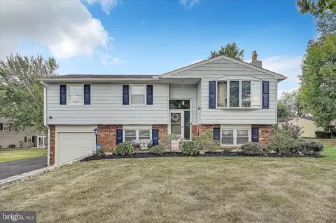 1551 Moyer Rd, Hatfield, PA 19440