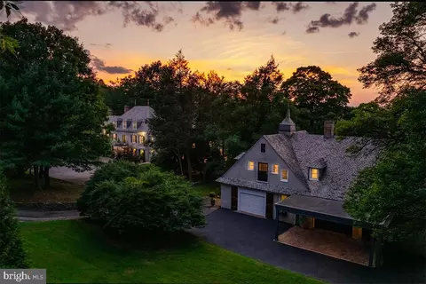 8501 Flourtown Ave, Wyndmoor, PA 19038