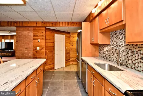 Kitchen - 219 E Mount Kirk Ave, Eagleville, PA 19403 photo 11 of 11