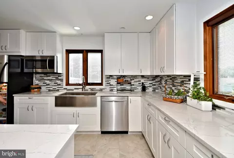 Kitchen - 219 E Mount Kirk Ave, Eagleville, PA 19403 photo 7 of 11
