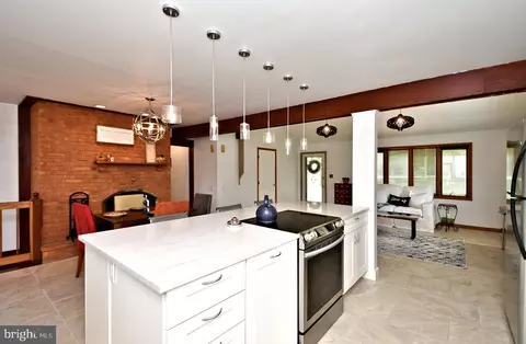 Kitchen - 219 E Mount Kirk Ave, Eagleville, PA 19403 photo 5 of 11