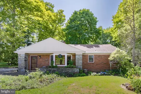 3075 Pine Rd, Huntingdon Valley, PA 19006
