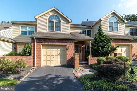 143 Saddle Ln, Ambler, PA 19002