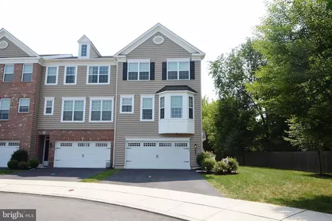 112 Arlington Ln, Telford, PA 18969