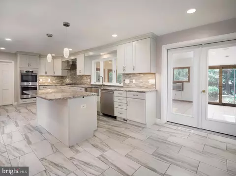 1024 Walsh Ln, Narberth, PA 19072 photo 12