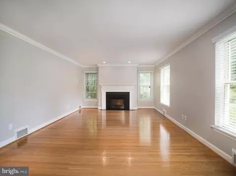 1024 Walsh Ln, Narberth, PA 19072 photo 9