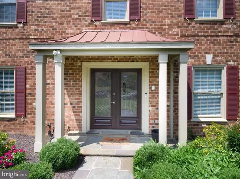 1024 Walsh Ln, Narberth, PA 19072 photo 4