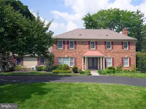 1024 Walsh Ln, Narberth, PA 19072 photo 2