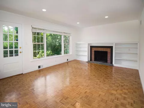 1024 Walsh Ln, Narberth, PA 19072 photo 11