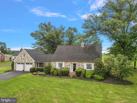 632 Harleysville Pike, Lederach, PA 19450