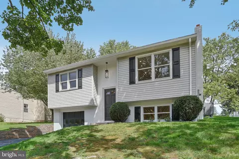 1319 Doris Dr, Pottstown, PA 19464