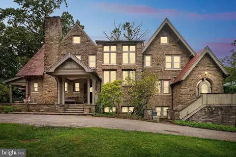 102 Maple Ave, Wyncote, PA 19095