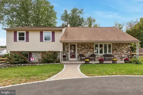 2608 Burleigh Ave, Glenside, PA 19038