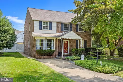 33 Dewey Rd, Cheltenham, PA 19012