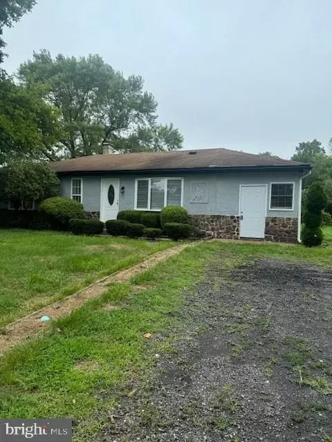 1226 Manatawny St, Pottstown, PA 19464
