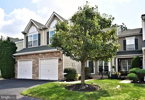 214 Green View Ct, Plymouth Meeting, PA 19462