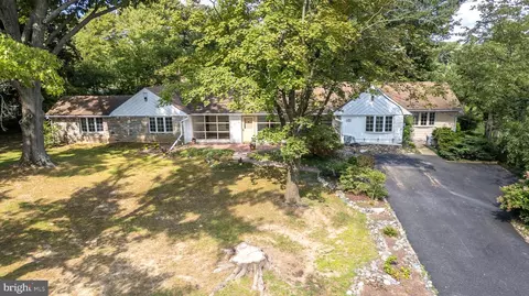 707 Forrest Ave, Rydal, PA 19046
