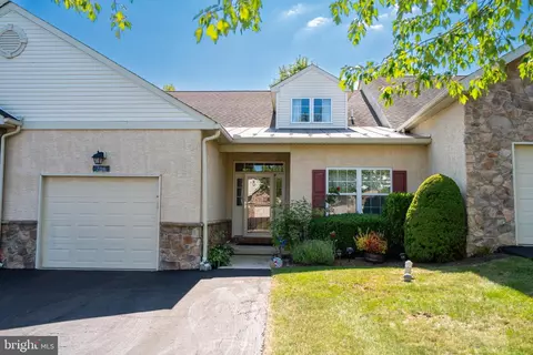 2116 Hidden Meadow Dr, Colmar, PA 18915
