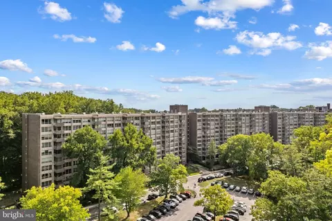 1001 City Line Ave #EC804, Wynnewood, PA 19096