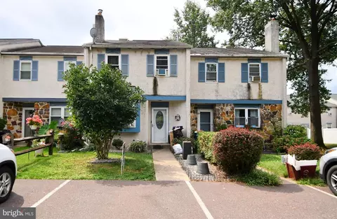 2902 Walnut Ridge Est, Pottstown, PA 19464