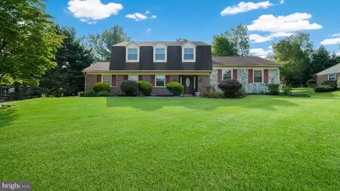 1357 Gantt Dr, Huntingdon Valley, PA 19006