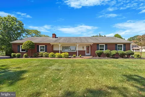 441 Upper Mainland Rd, Harleysville, PA 19438
