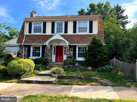 1700 Locust St, Norristown, PA 19401