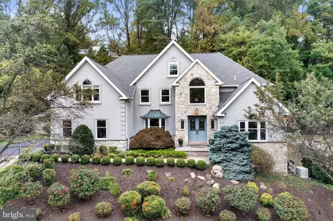 1224 Gulph Creek Dr, Wayne, PA 19087