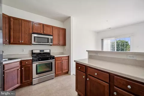 Kitchen - 41 Old Cedarbrook Rd, Wyncote, PA 19095 photo 2 of 2