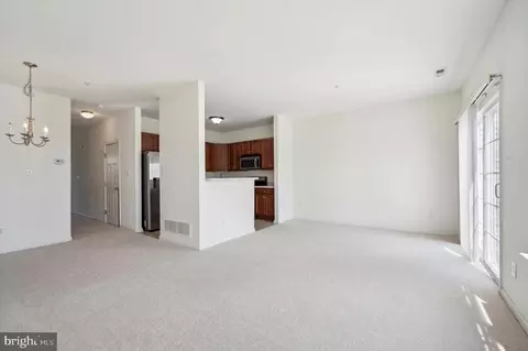 Living - 41 Old Cedarbrook Rd, Wyncote, PA 19095 photo 4 of 5