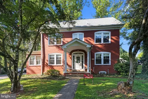 942 E Main St, Collegeville, PA 19426