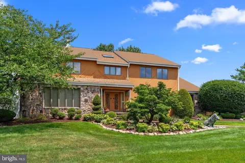689 Longview Dr, Huntingdon Valley, PA 19006