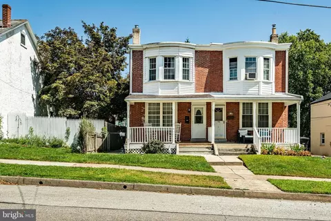 214 E 6th Ave, Conshohocken, PA 19428