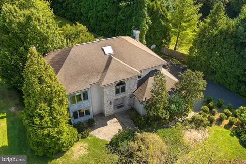 63 Locust Dr, Huntingdon Valley, PA 19006